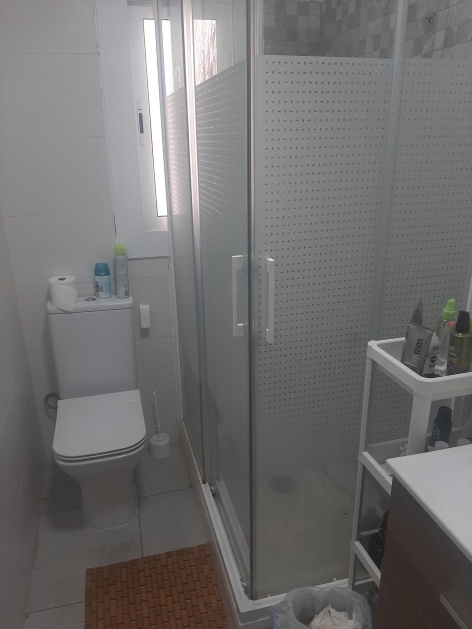 Alquiler Habitacion- Descanso Sabadell - Bano Compartido Zewnętrze zdjęcie