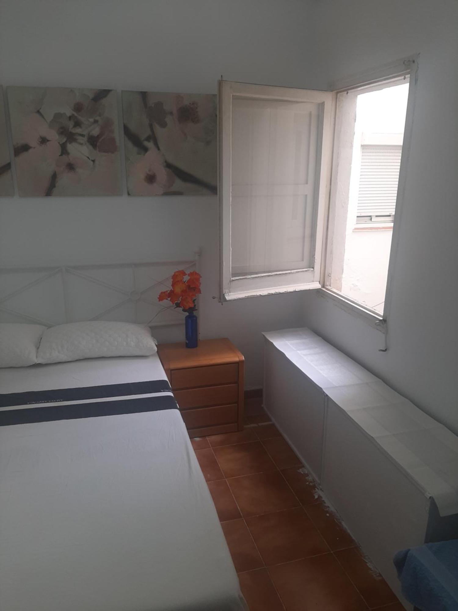 Alquiler Habitacion- Descanso Sabadell - Bano Compartido Zewnętrze zdjęcie